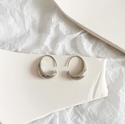 Chic Gold Elegance Earrings