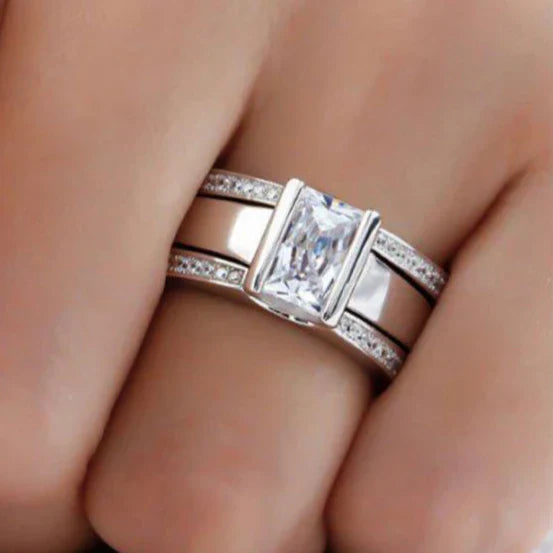 Timeless Vintage Silver Shine Ring